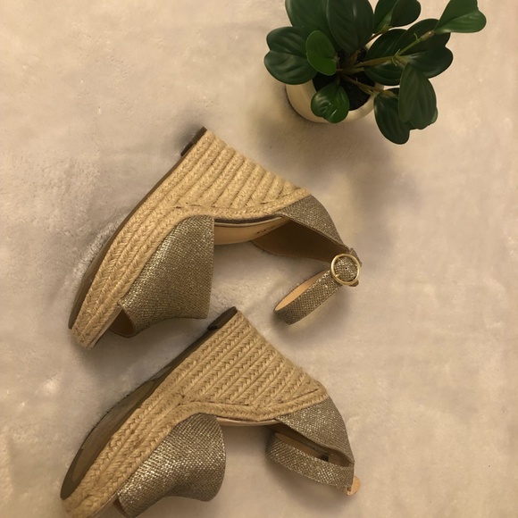 GUESS STILL ESPADRILLE WEDGE SANDAL - Picture 4 of 7